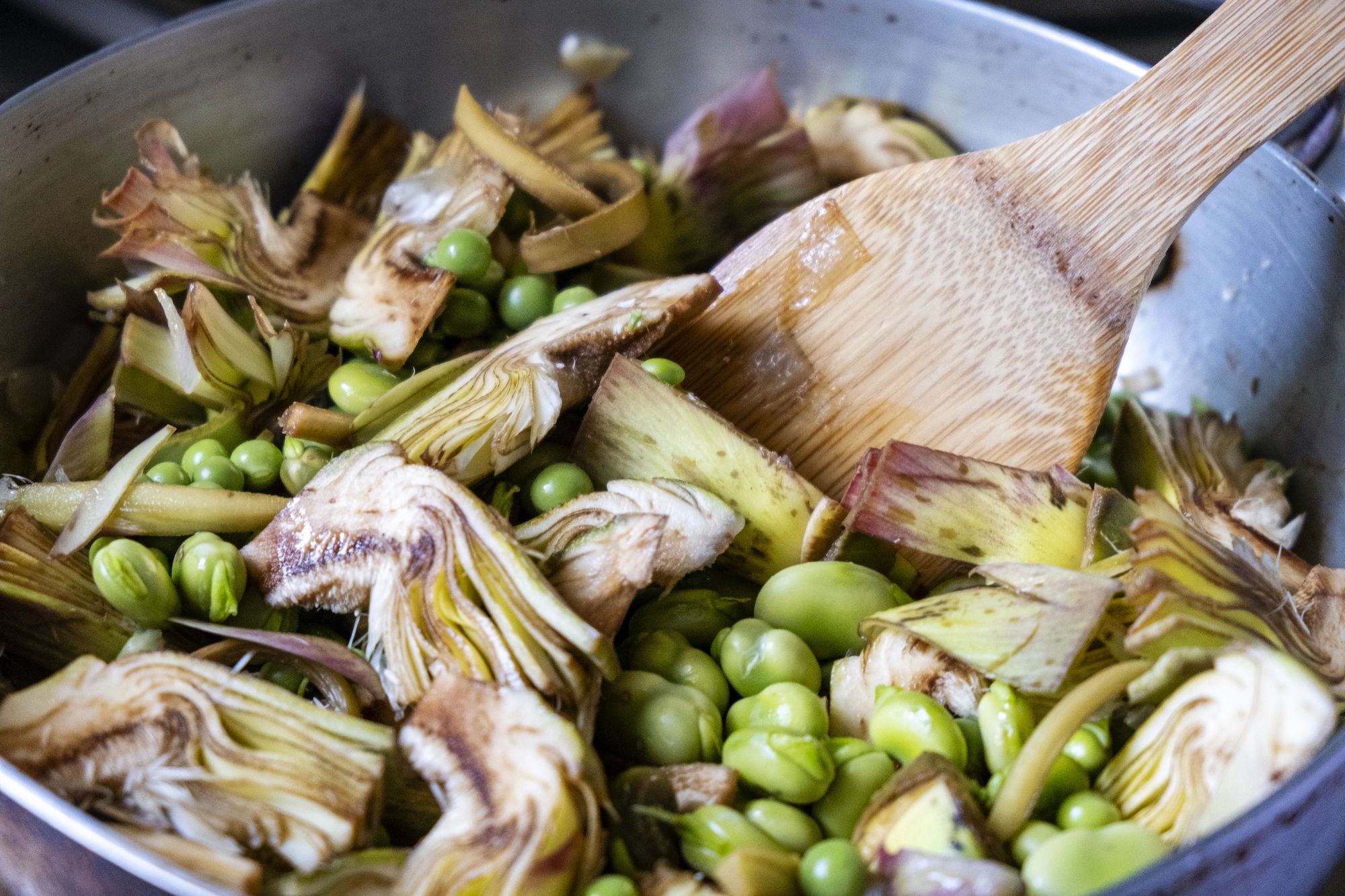 Frittella Fresh fava beans, peas and artichoke stew Ravida